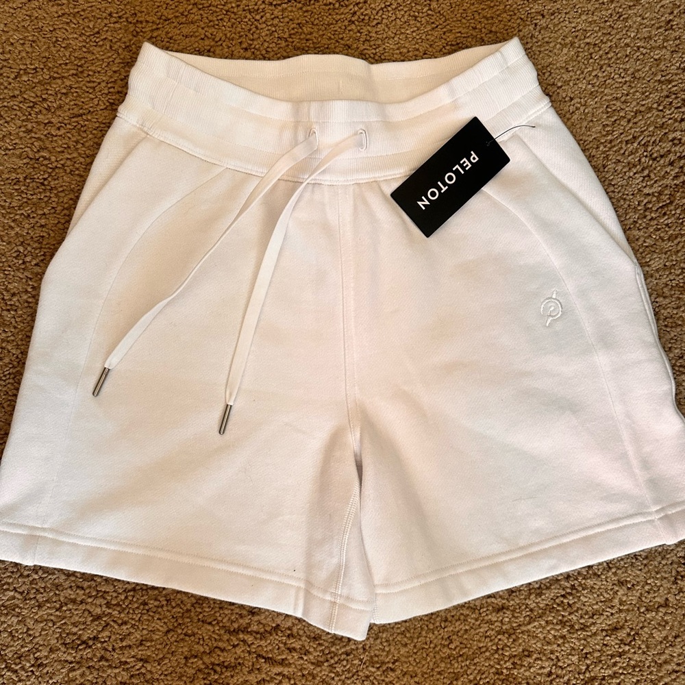Lululemon for Peloton scuba shorts size 4